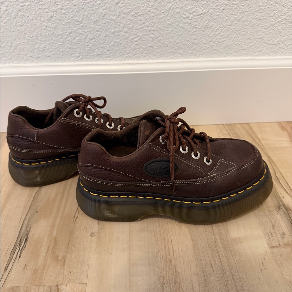 DR. MARTENS Buzz 5-Eye Womens Grizzly Leather Shoes - Picture 4 of 5